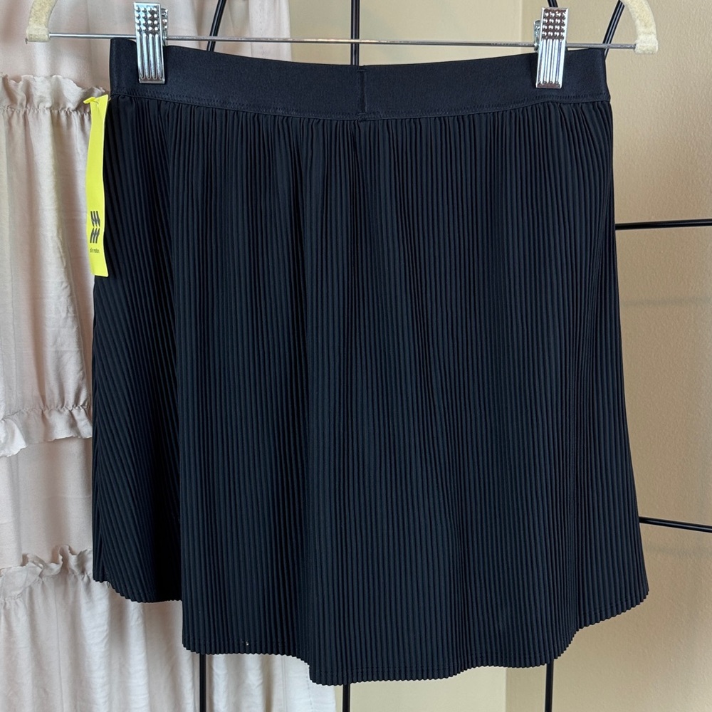 All in Motion Dark Pleated Mini Skort - Picture 2 of 8